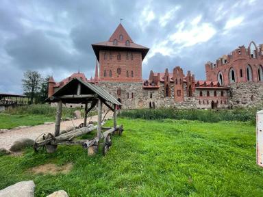 Отпуск в Беларуси: Коссовский замок - Сула - Могилев – Брест + посещение завода БЕЛАЗ | Автобусные экскурсионные туры Могилёв | Весна сезон 2024 - 2025