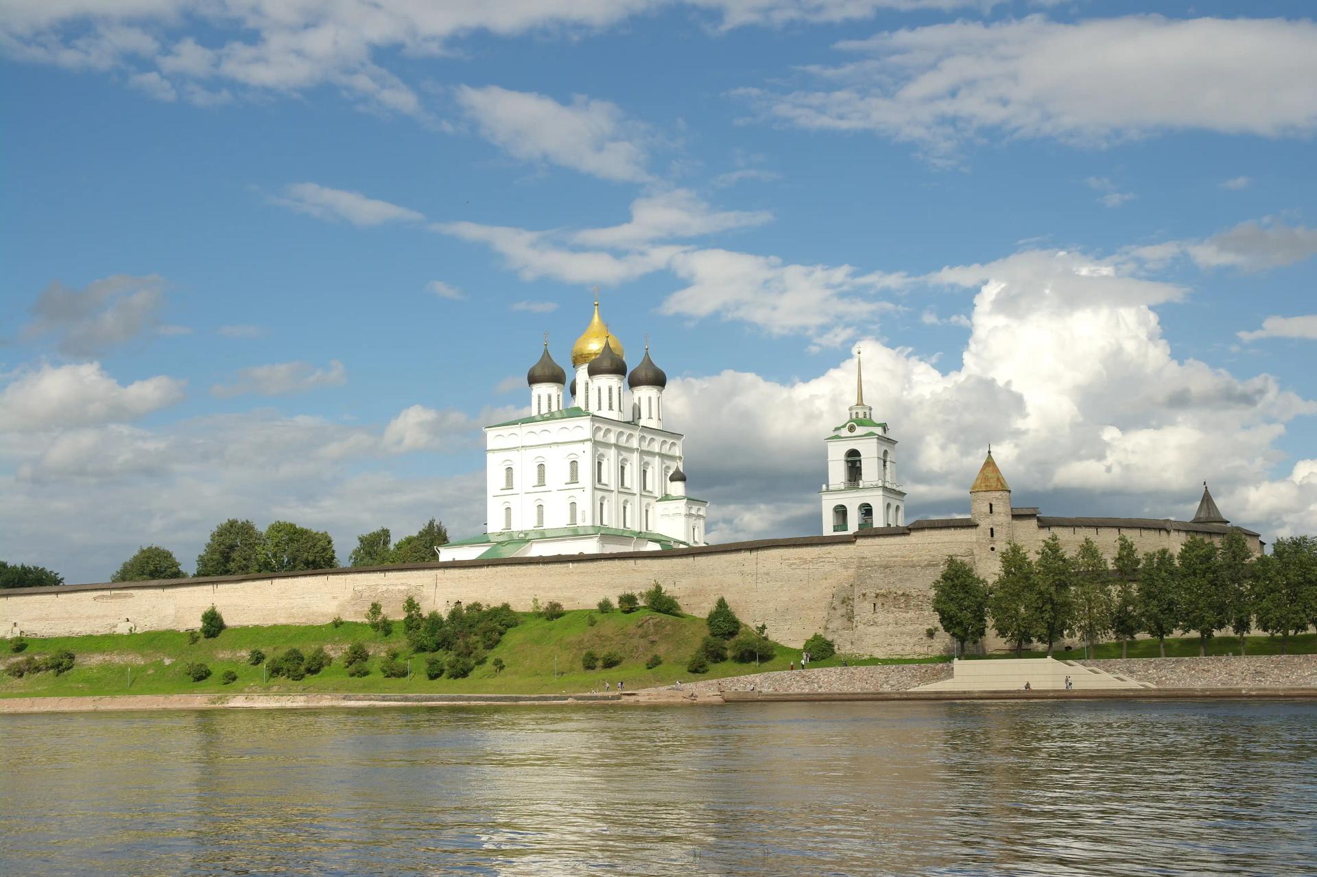 Великий Новгород и Псков. Две столицы. Два Кремля (для школьных групп) 